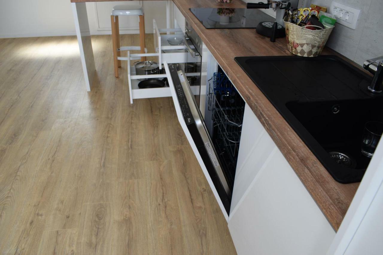 Lunima Apartment Zagreb Bagian luar foto