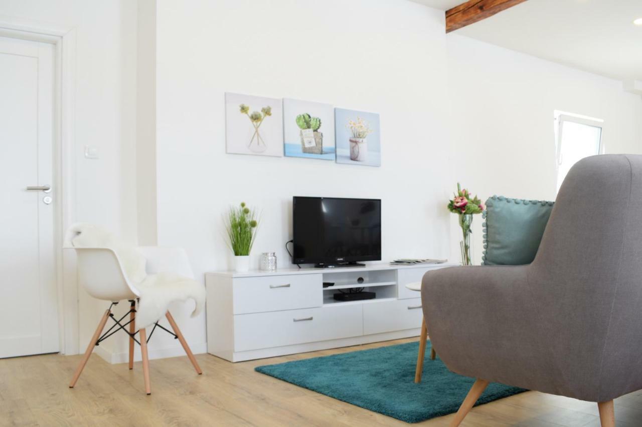Lunima Apartment Zagreb Bagian luar foto