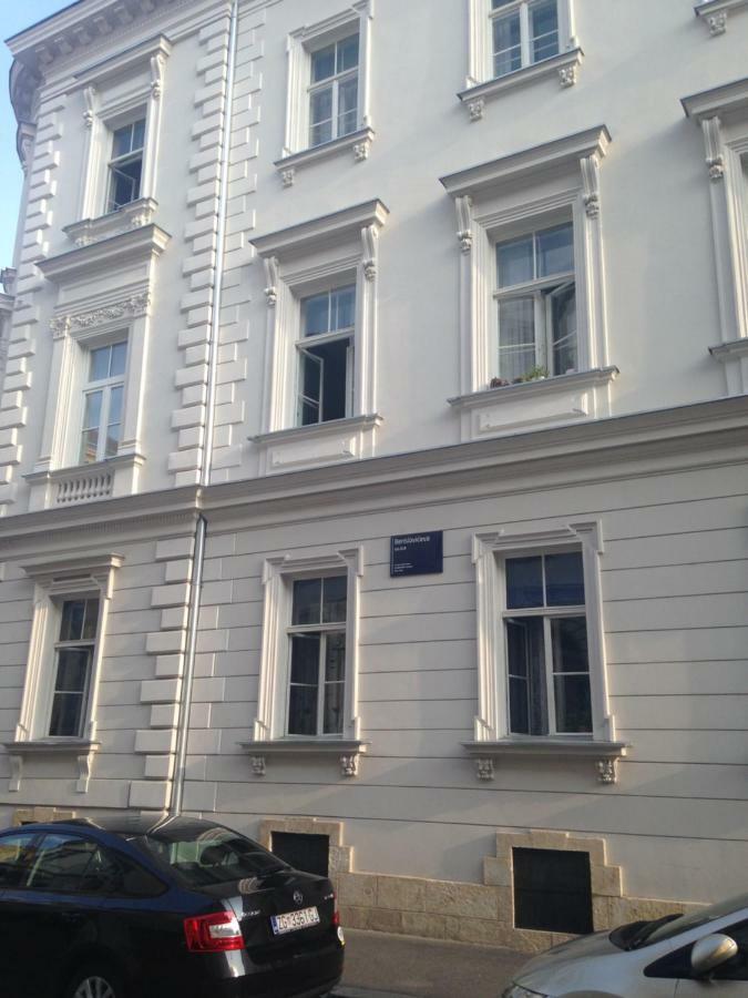 Lunima Apartment Zagreb Bagian luar foto